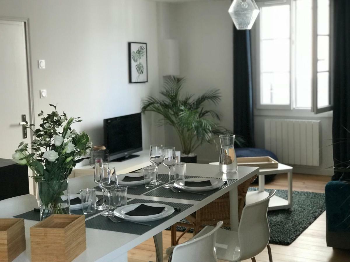 Appartement Au Coeur Du Quartier Historique Ванн Экстерьер фото